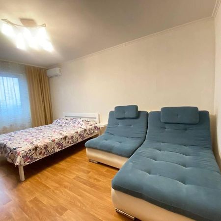 Family Apartments On Lomonosova 36A Київ Екстер'єр фото