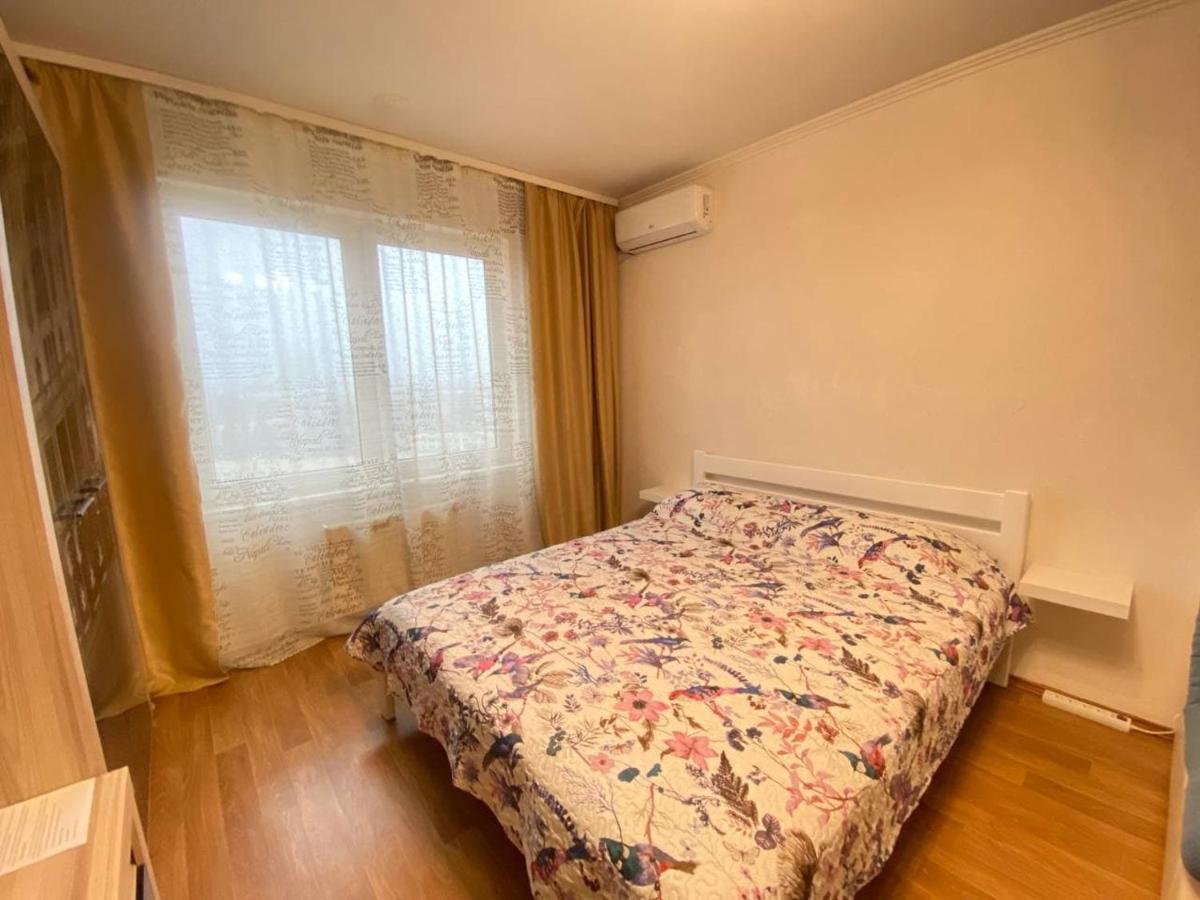 Family Apartments On Lomonosova 36A Київ Екстер'єр фото